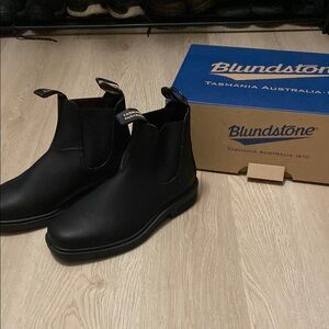 COPY - Black Blundstone Chelsea Boots